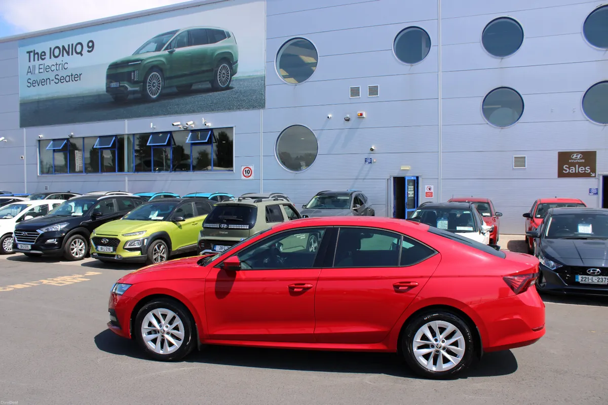 Skoda Octavia 2022 - Image 2