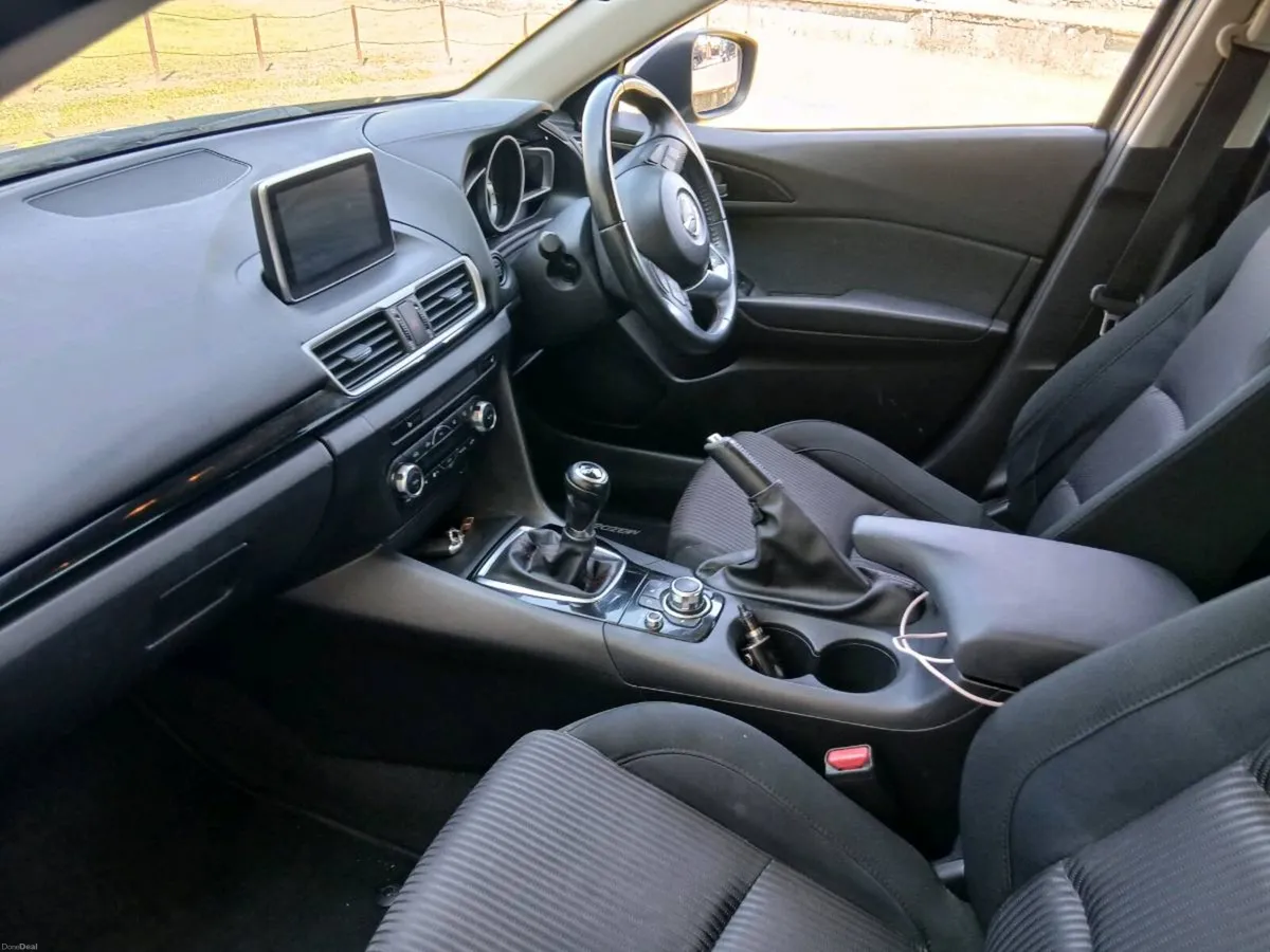 Car - Image 4