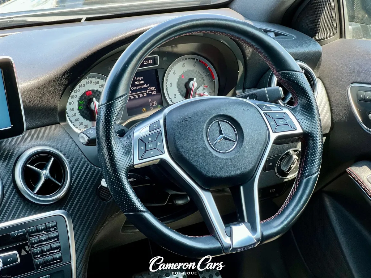 MERCEDES BENZ A-CLASS A180 AMG LINE AUTOMATIC - Image 5