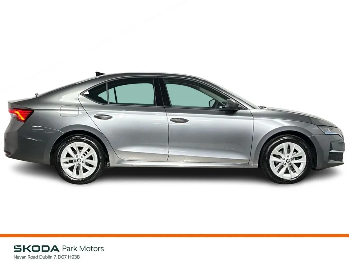 Skoda Octavia Selection DSG 1.5TSI 115BHP - Revers - Image 6