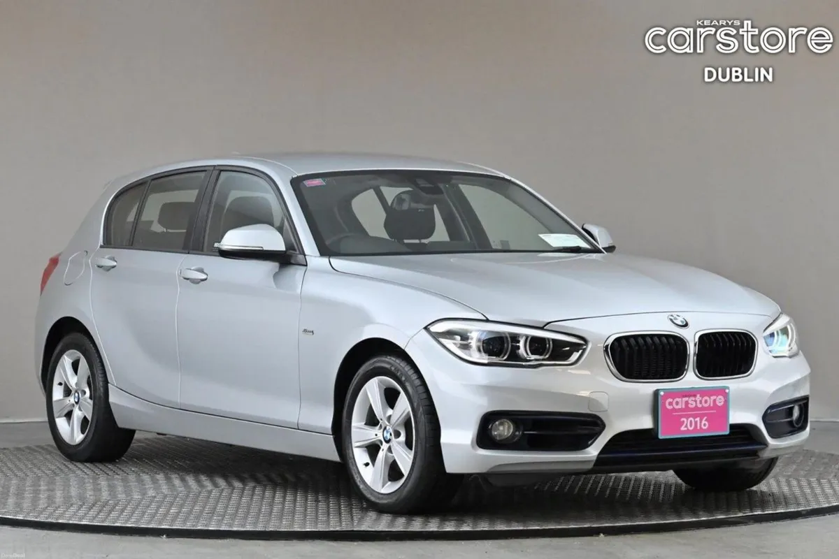BMW 1-Series 118i AUTO SPORT LINE **REVERSE CAMERA - Image 1