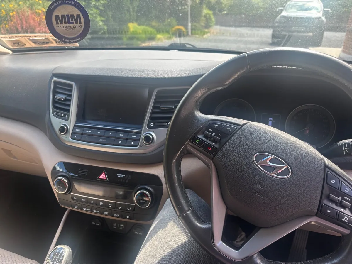 Hyundai Tucson 2017 - Image 2