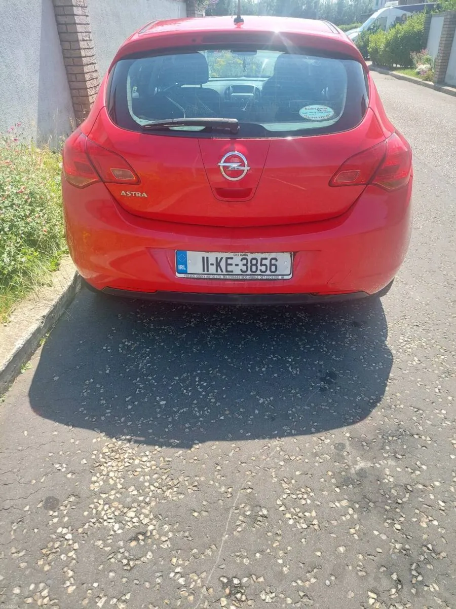 2011 opel astra 1.4 petrol - Image 1