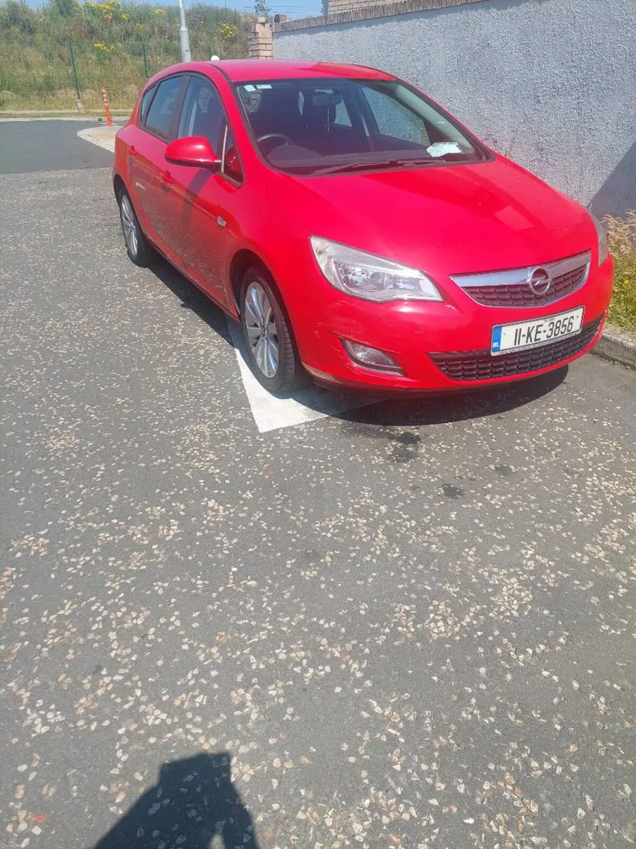 2011 opel astra 1.4 petrol - Image 4