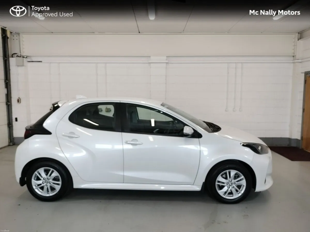 Toyota Yaris HYBRID LUNA 4DR AUTO - Image 4