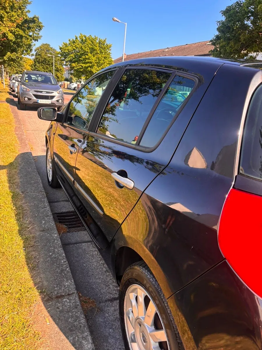 Renault Clio - Image 4