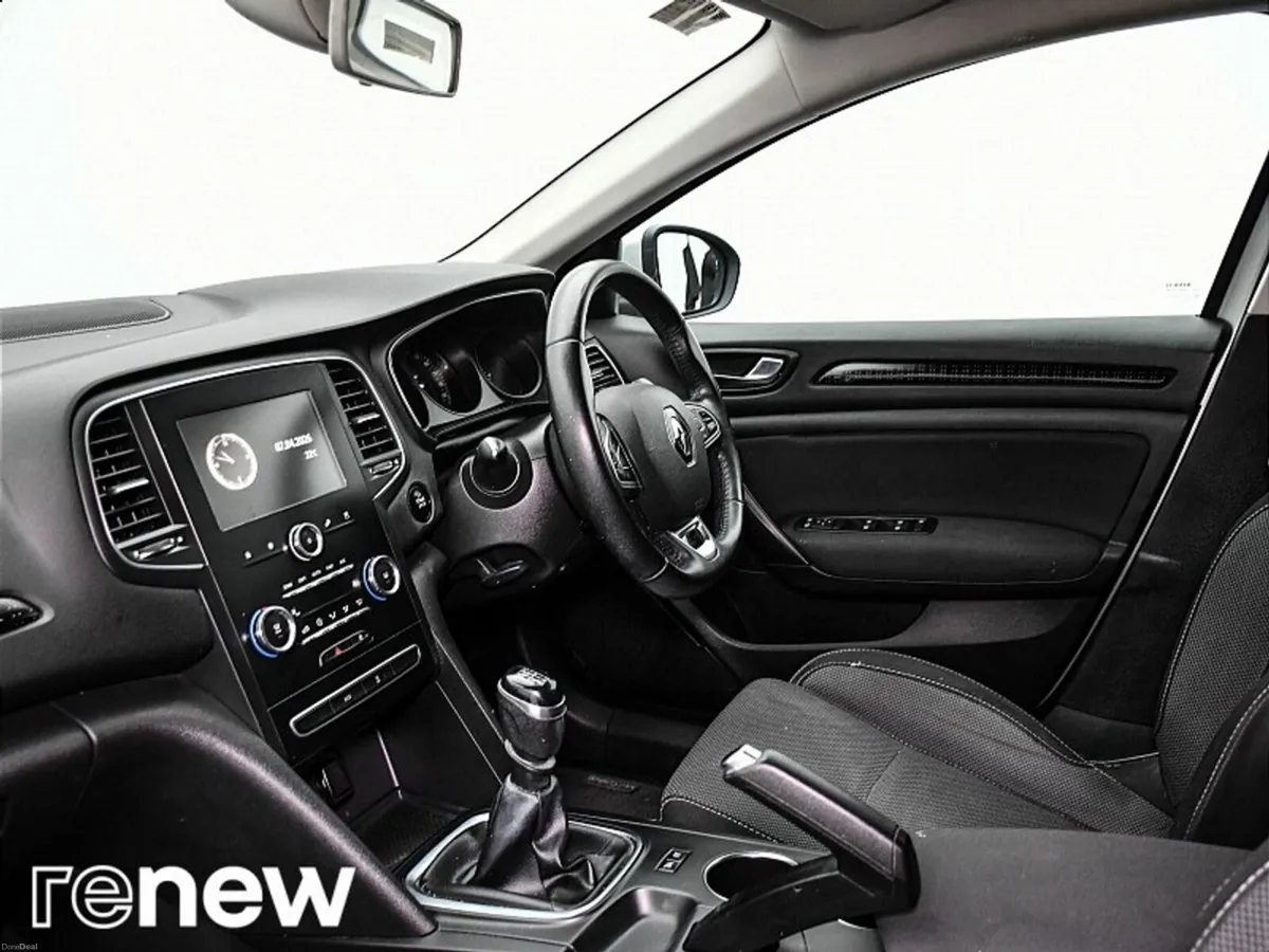 Renault Megane Sport Tourer Play Blue dCi 115 MY18 - Image 5