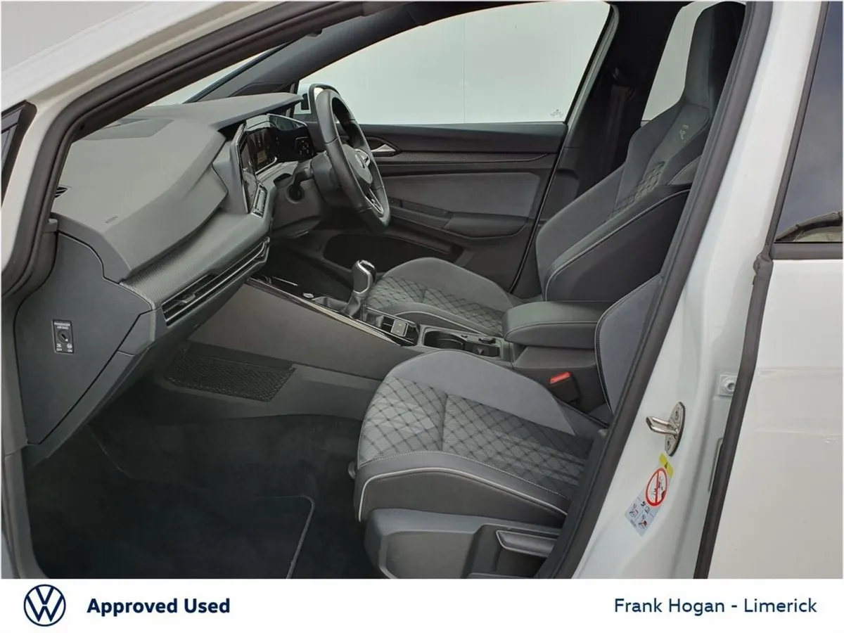 Volkswagen Golf 1.5 TSI 130HP R-Line CALL RONAN ON - Image 4