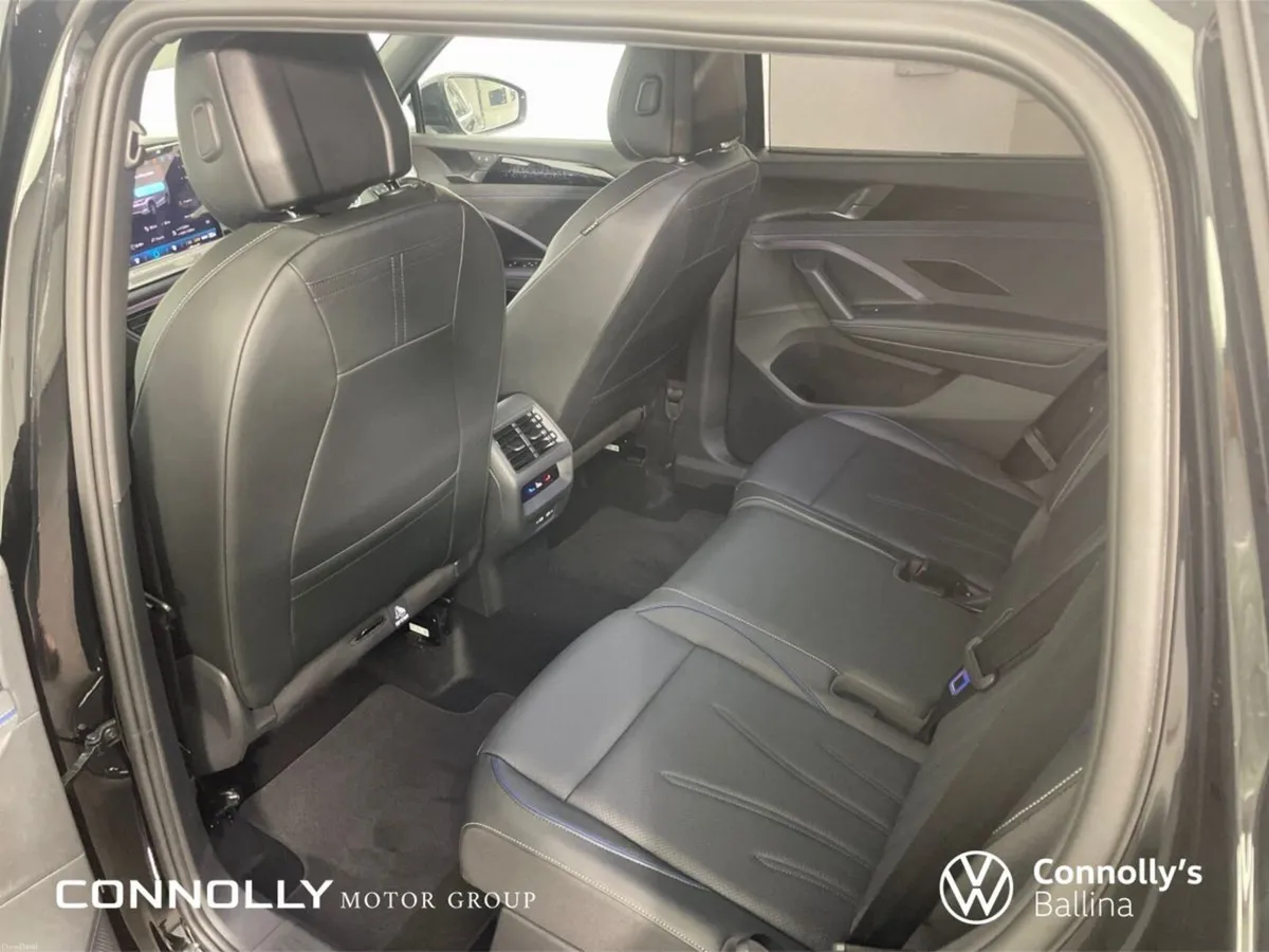 Volkswagen Tayron R Line 75 PHEV - Black Pack & Le - Image 6