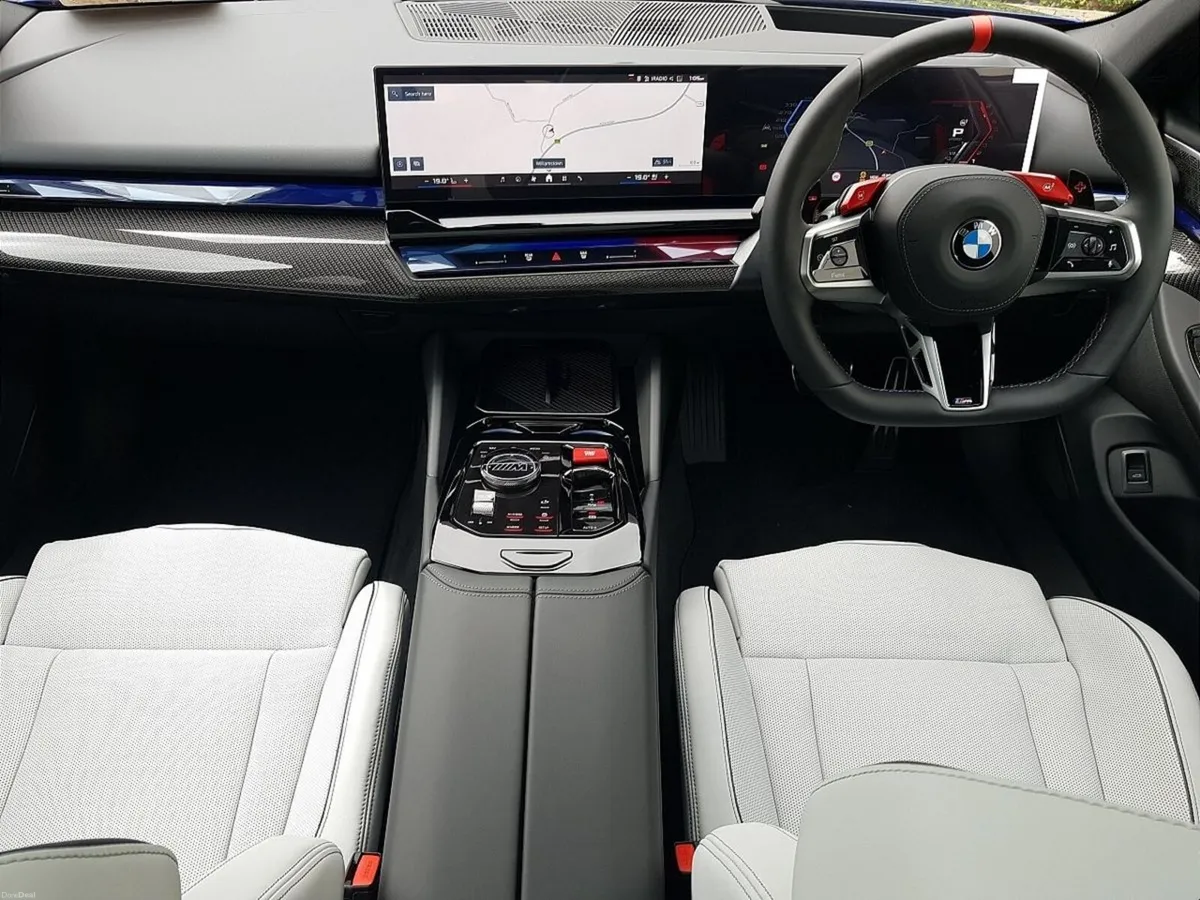 BMW M5 Saloon - Image 4