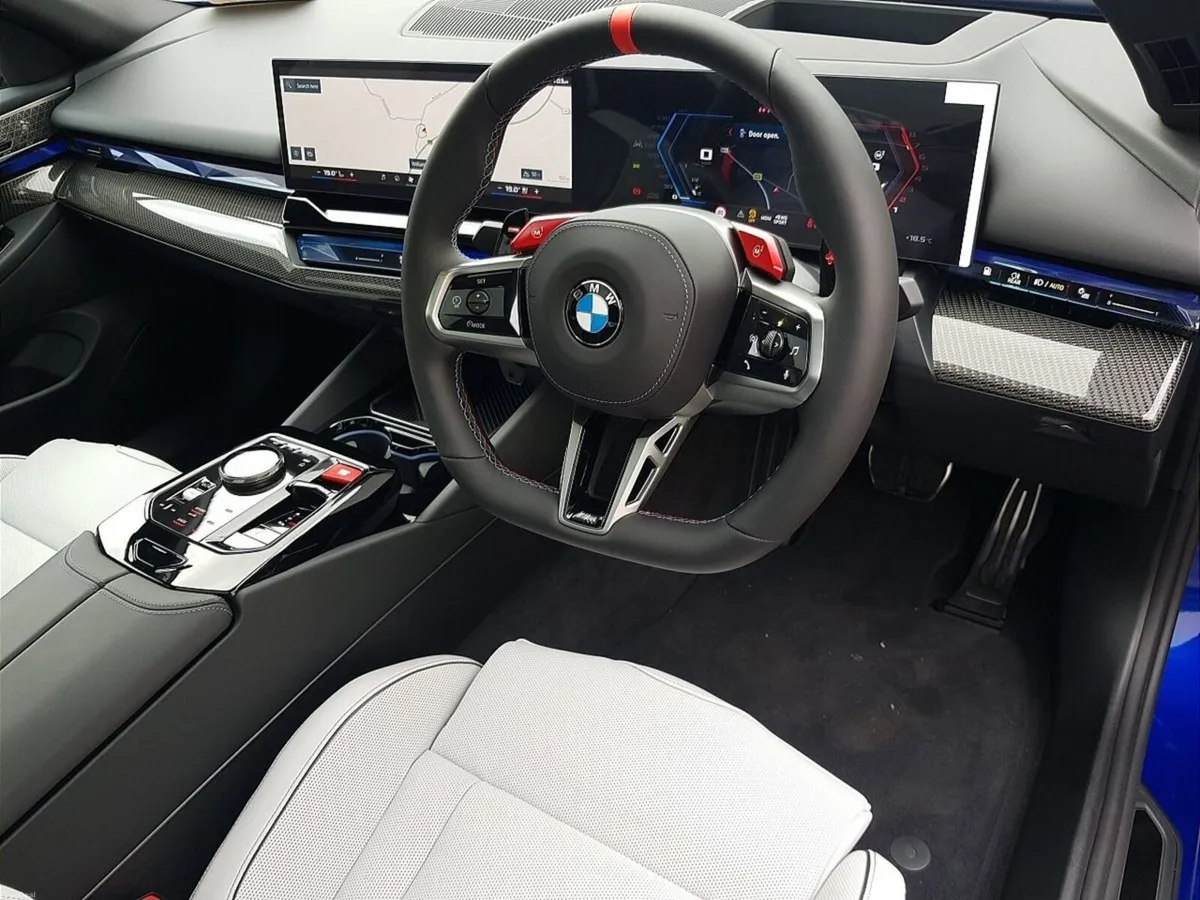 BMW M5 Saloon - Image 6