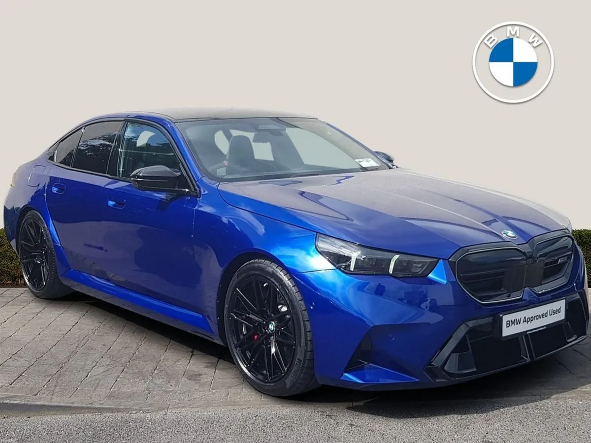 BMW M5 M5 Saloon - Image 1