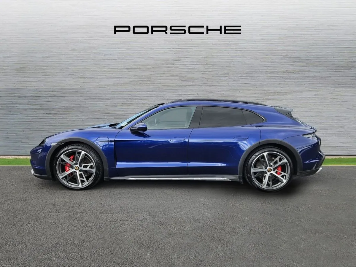 Porsche Taycan Taycan 4S Cross Turismo - Image 4