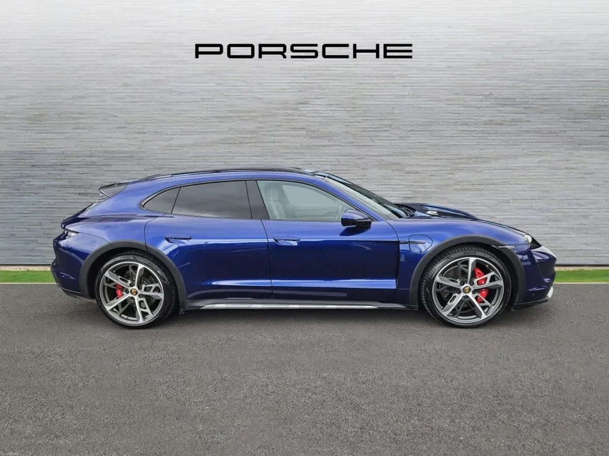 Porsche Taycan Taycan 4S Cross Turismo - Image 4