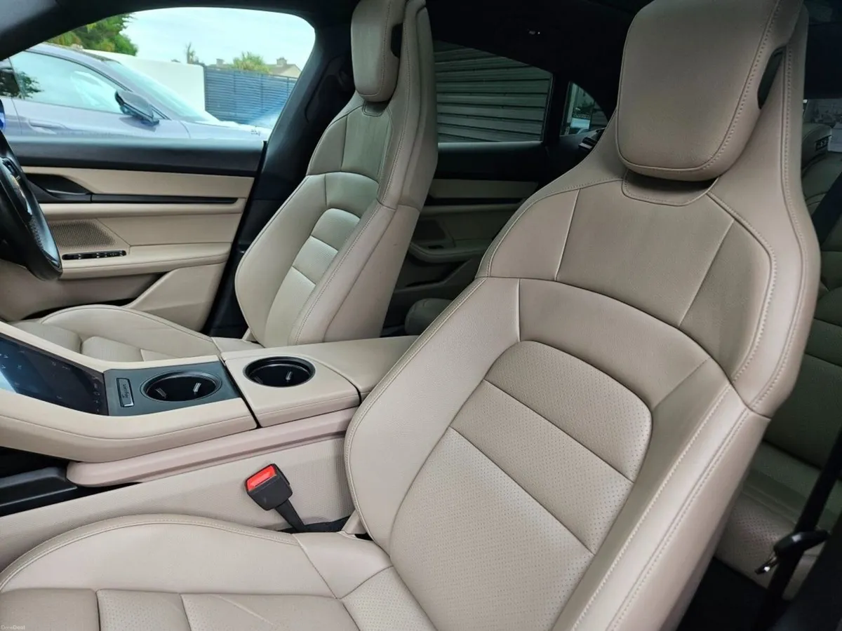 Porsche Taycan Taycan 4S Cross Turismo - Image 5