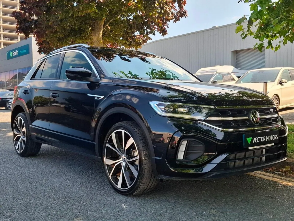 Volkswagen T-Roc R-LINE 2.0 TDI AUTO 12 MONTH WARR - Image 1