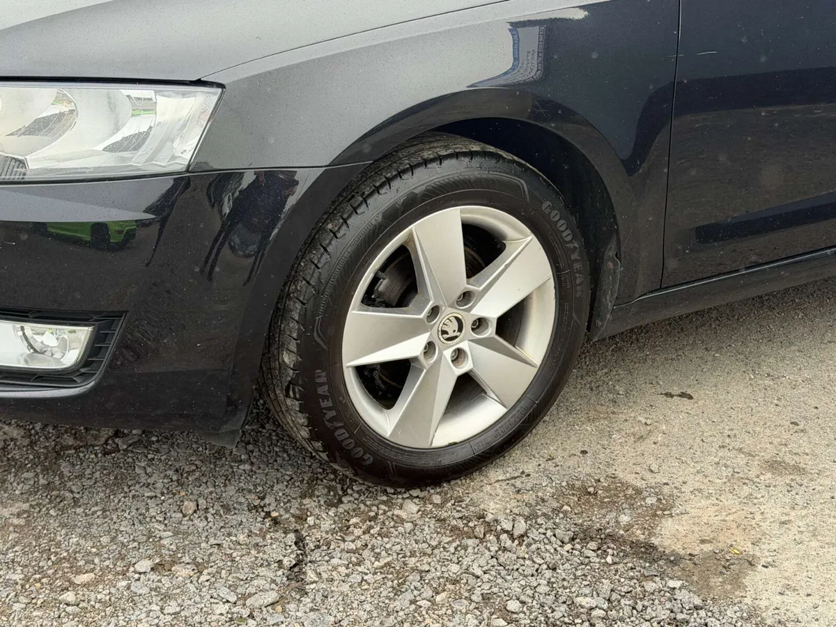 SKODA OCTAVIA 1.6 Octavia SE TDI Semi-Auto 5dr - Image 5