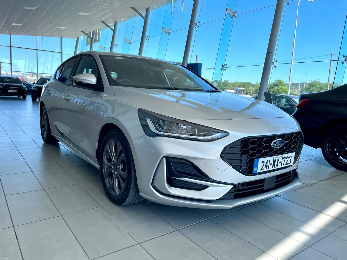 Ford Focus 1.0 Ecoboost petrol - Image 3
