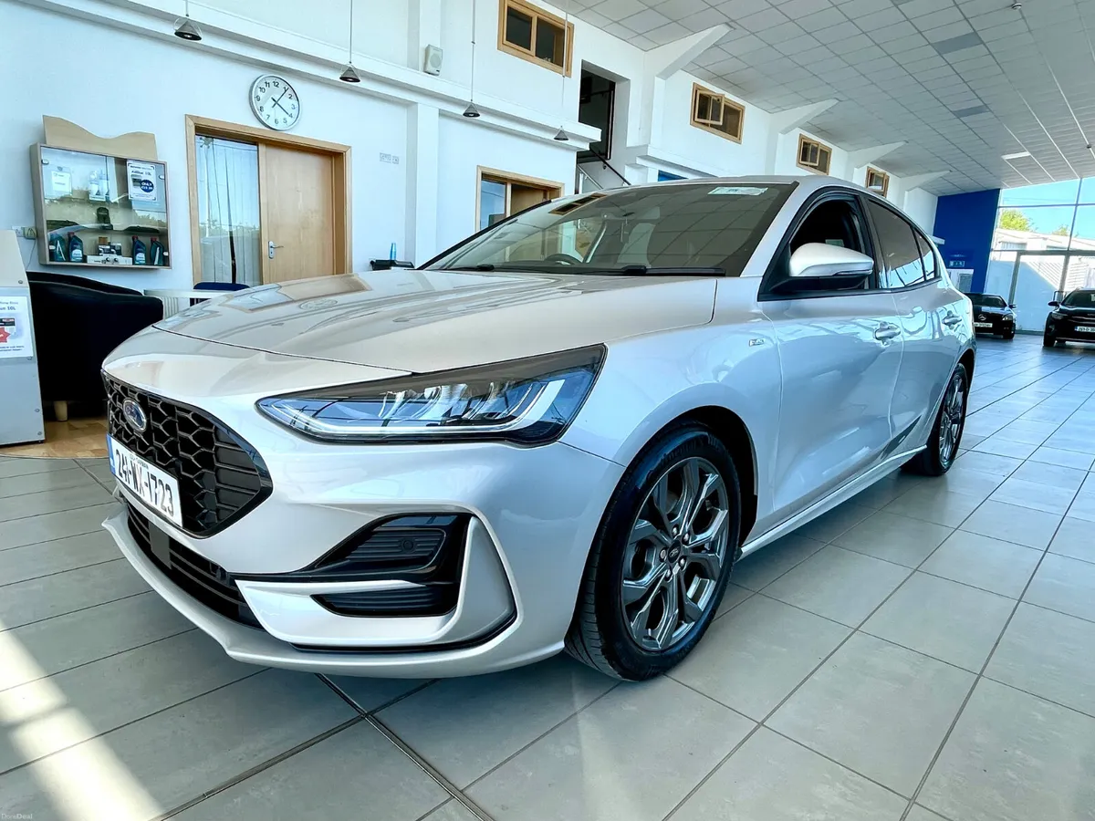 Ford Focus 1.0 Ecoboost petrol - Image 4