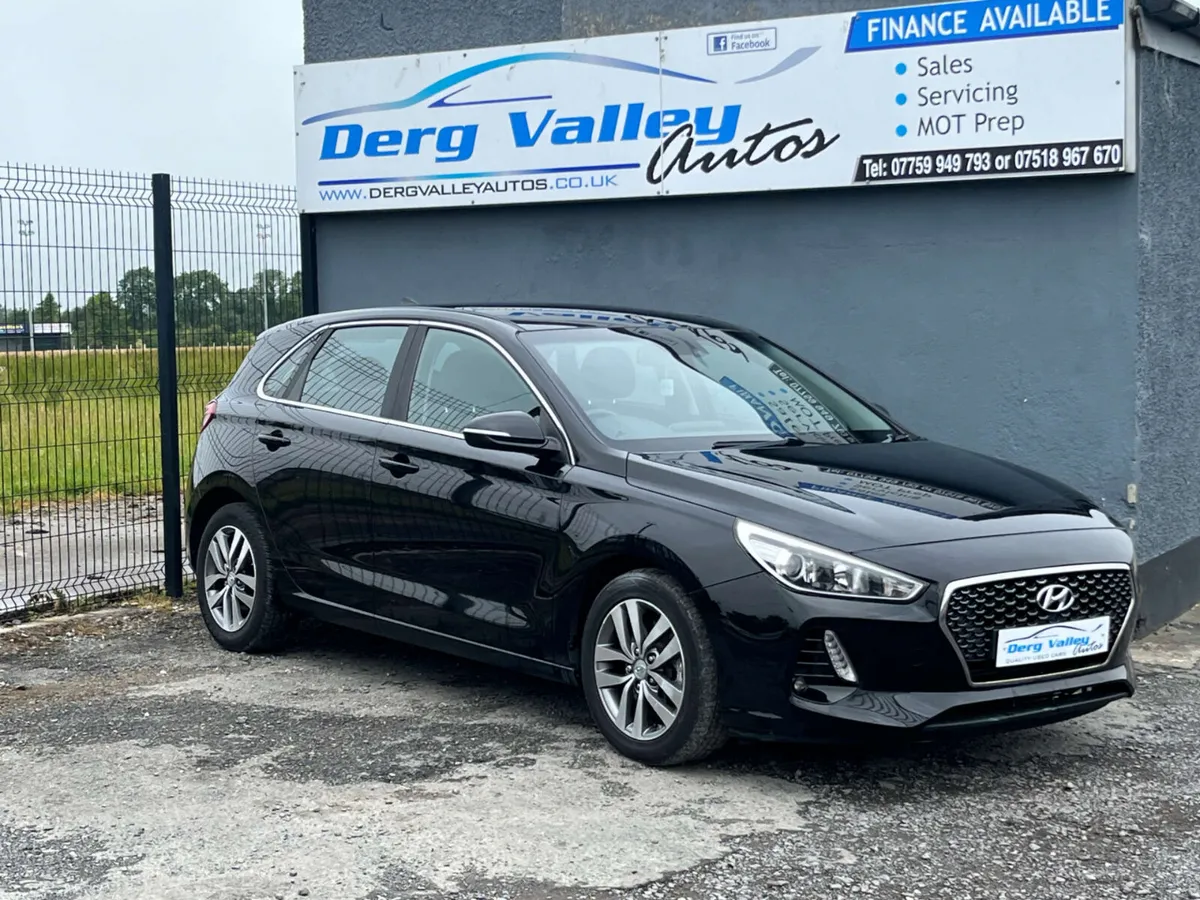 HYUNDAI I30 1.6 i30 SE Nav CRDi 5dr - Image 1