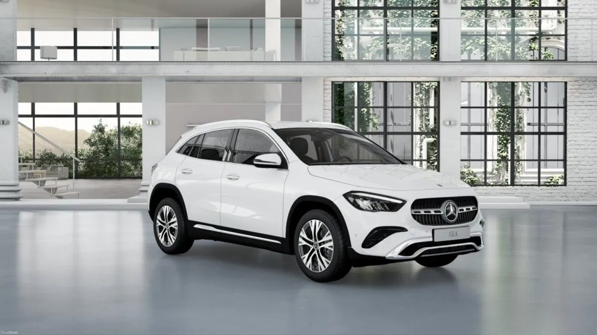 Mercedes-Benz GLA 180D Progressive Line Plus Compa - Image 1