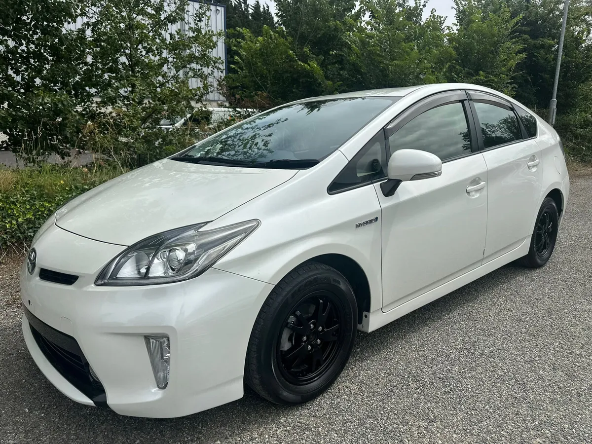 Toyota Prius - Image 2