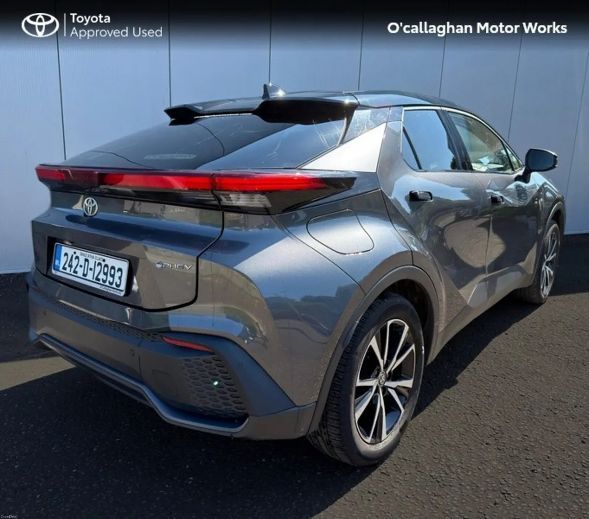 Toyota C-HR C-HR PHEV SPORT+ - Image 4