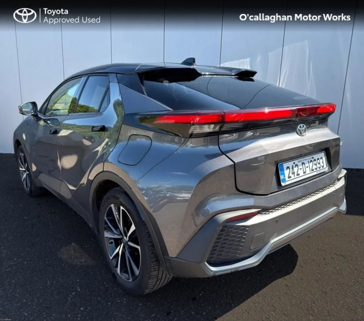 Toyota C-HR C-HR PHEV SPORT+ - Image 3