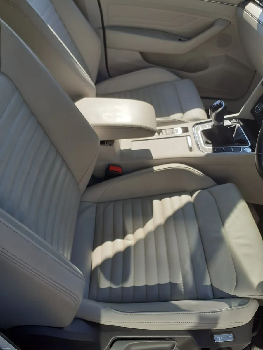 Volkswagen Passat 2020 - Image 1