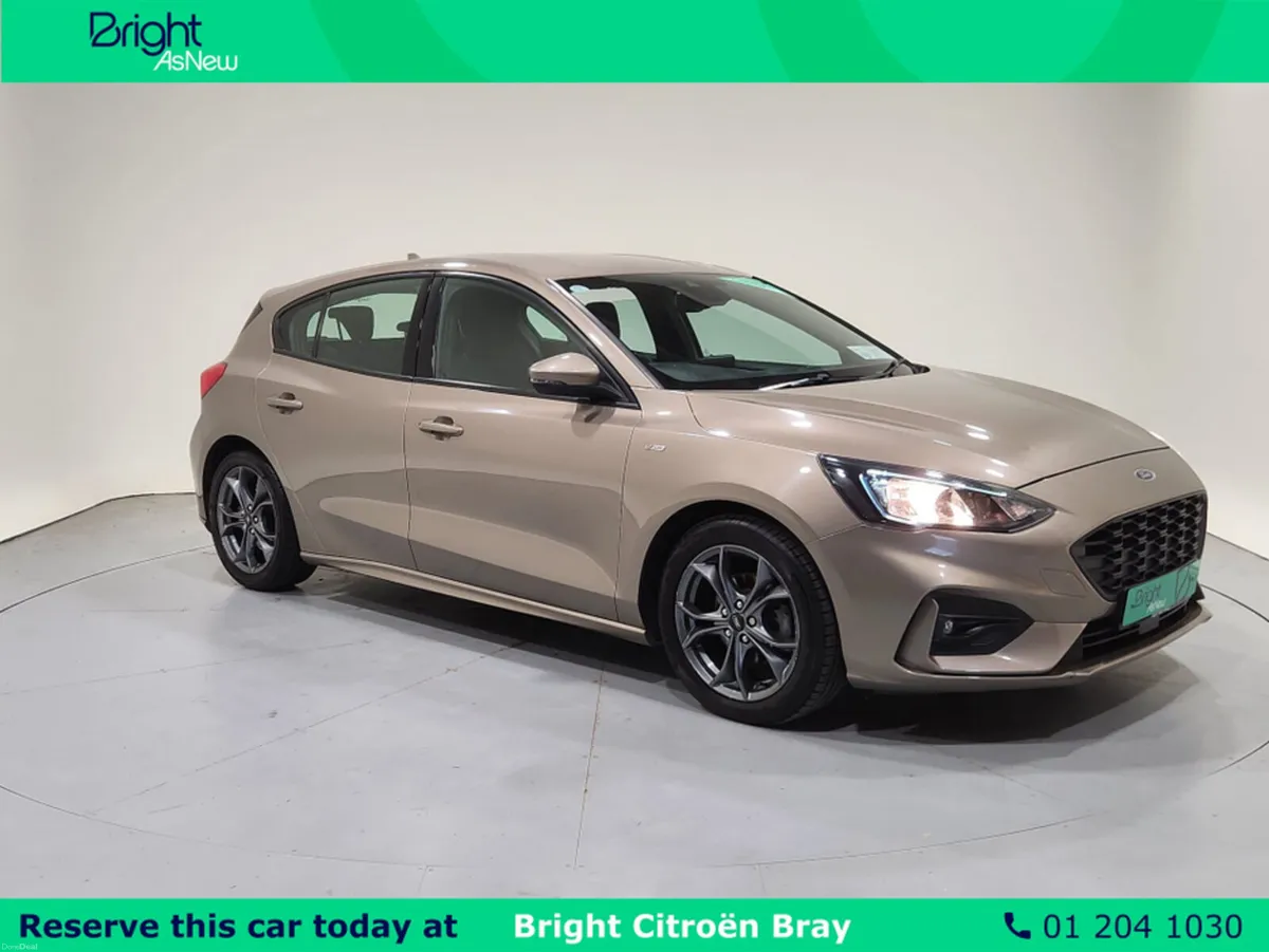 Ford Focus 1.0 ST-LINE ECOBOOST 125 125PS 5DR T - Image 1