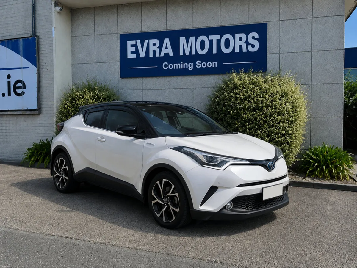 Toyota C-HR SOL HYBRID AUTOMATIC 1.8 PETROL //HALF