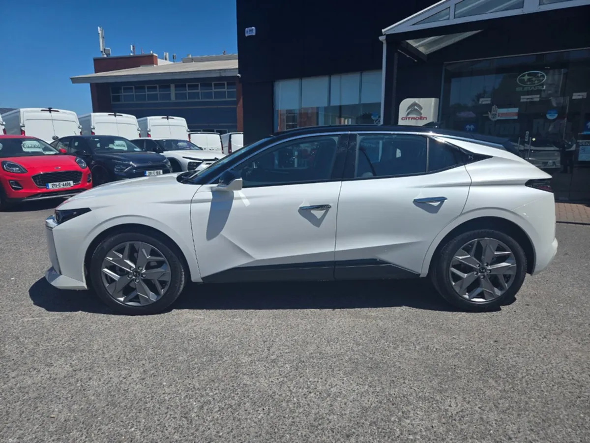 DS Automobiles DS 4 PALLAS 145BHP E-DCS 6 4DR - Image 2