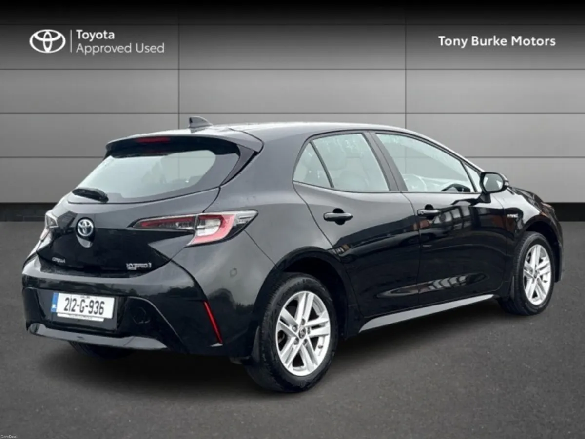 Toyota Corolla Hatchback 5dr Hybrid - Luna Edition - Image 2