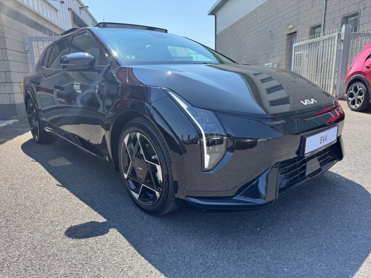 Kia EV4 Hatchback GT Line - Image 3