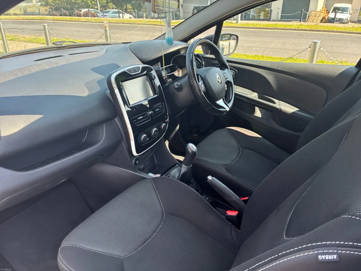 Renault Clio 1.2 DYNAMIQUE NAV 73BHP 5 5DR - Image 3