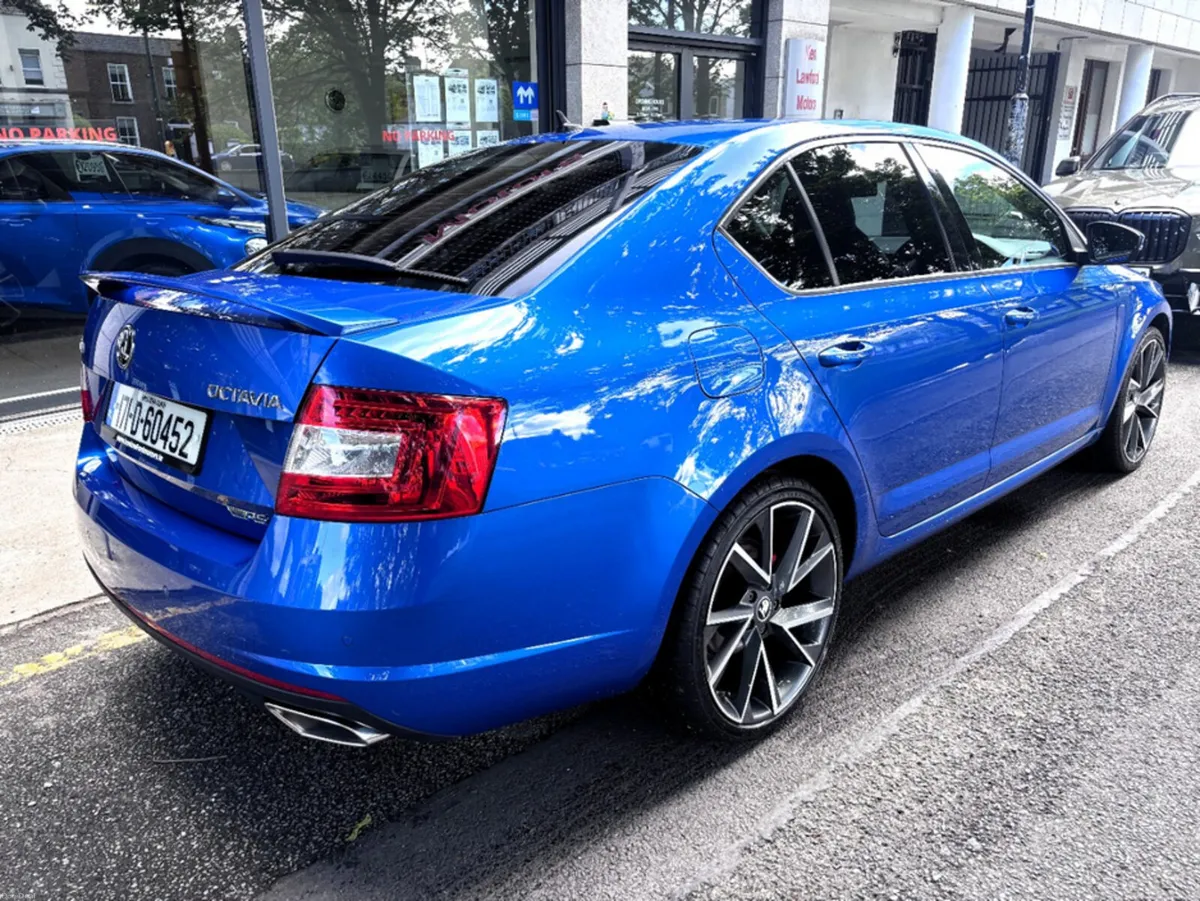 Skoda Octavia 2.0 TDI VRS 184PS 5DR A AUTO - Image 2