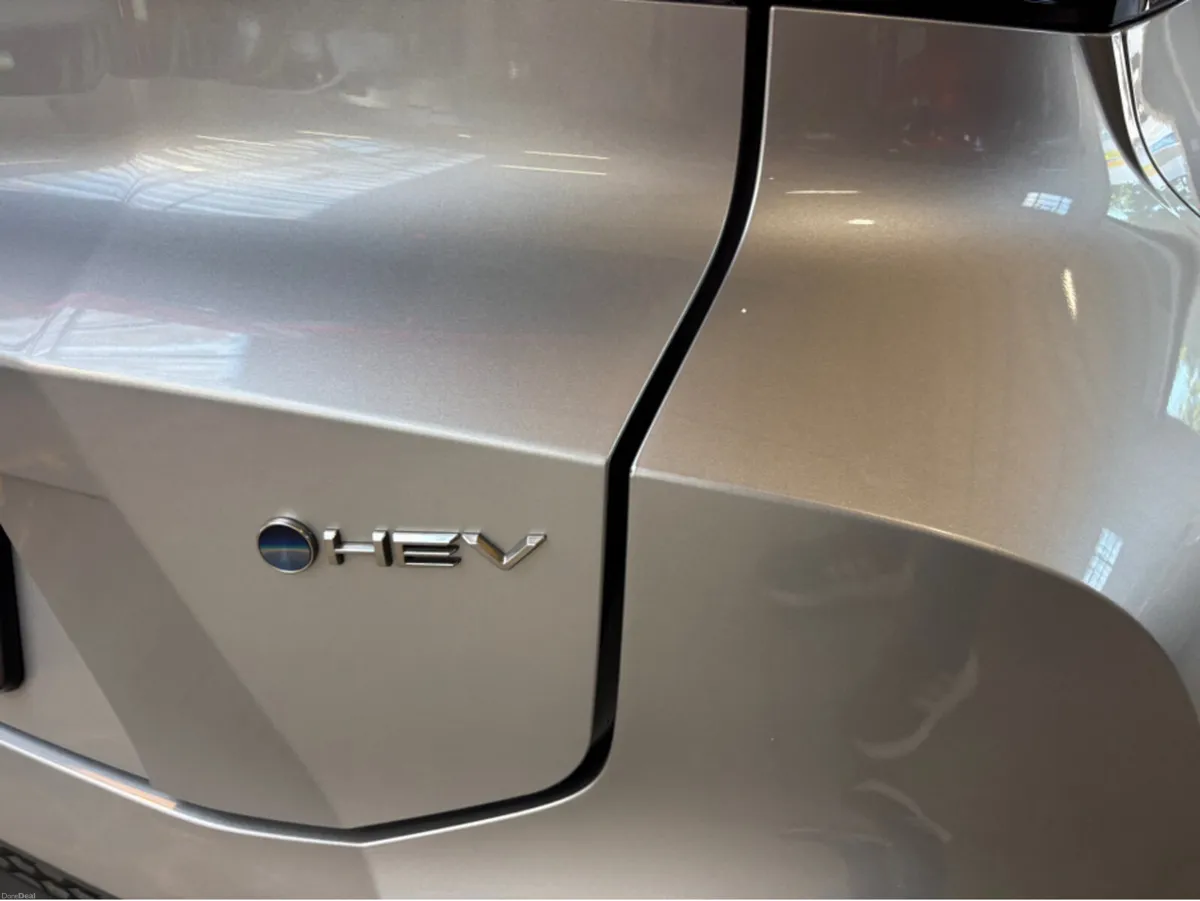 Toyota C-HR HYBRID LUNA 4DR AUTO New Model Finance - Image 5