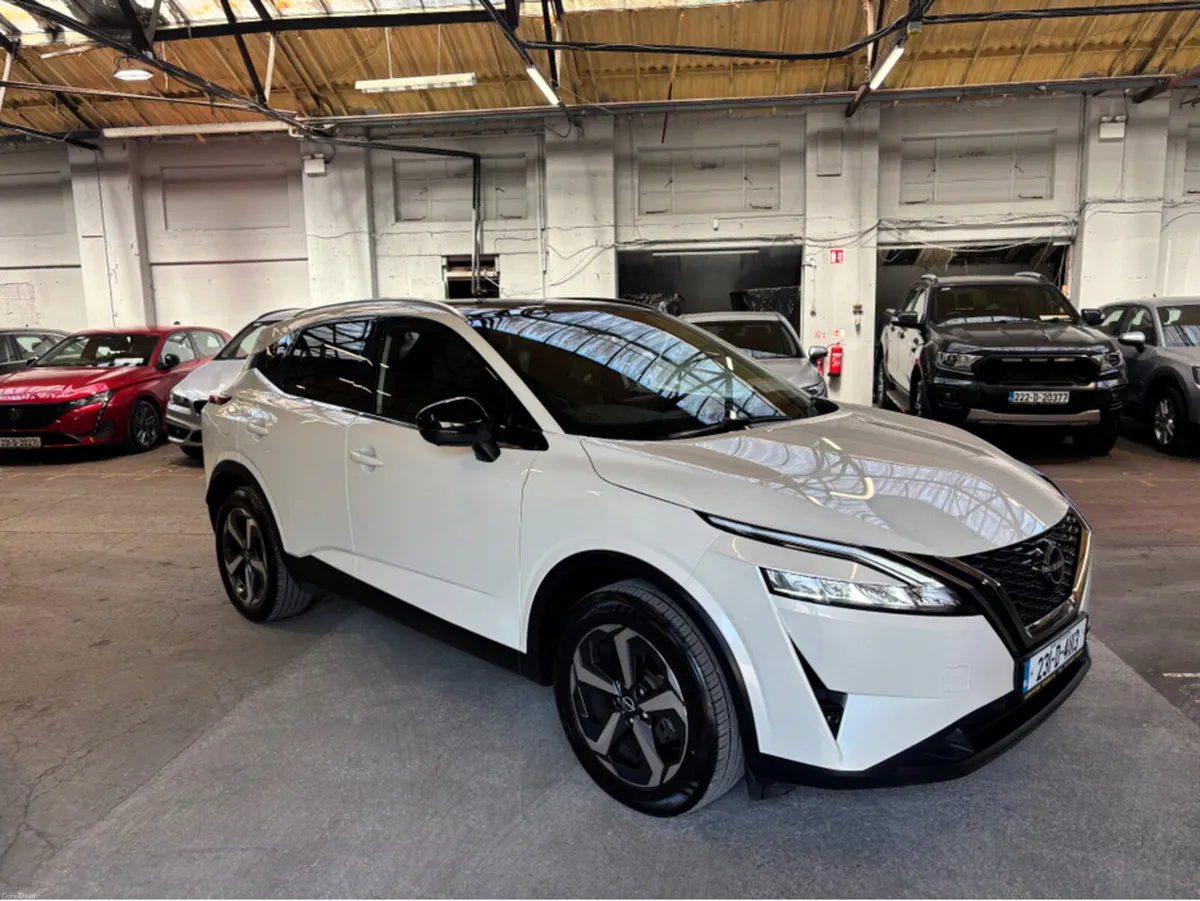 Nissan Qashqai QQ 1.3 HYB SV PREMIUM GR RR MY - Image 1