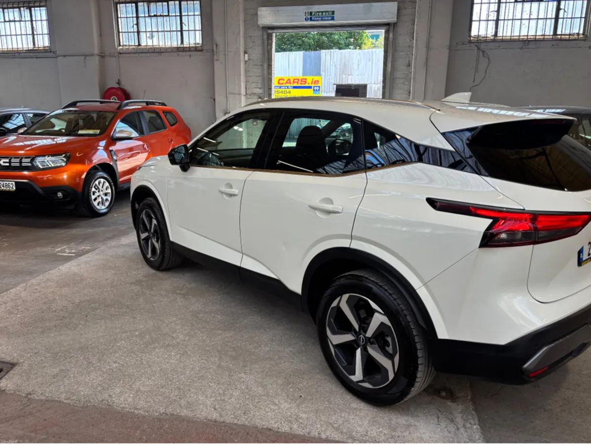 Nissan Qashqai QQ 1.3 HYB SV PREMIUM GR RR MY - Image 4