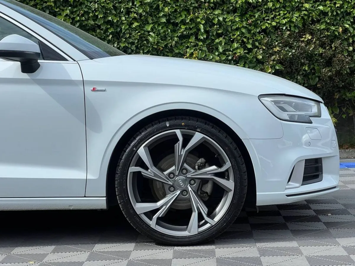 Audi A3 SPORT S-LINE PACK 1.4 TFSI AUTO // FULL SE - Image 3