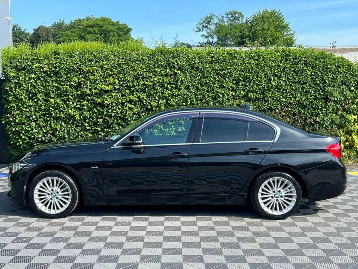 BMW 3-Series 320D LUXURY LINE AUTO // LEATHER HEAT - Image 3