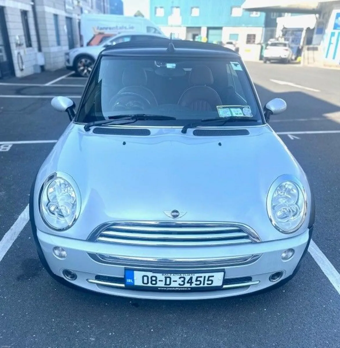 Mini Cooper 2008 convertible - Image 2
