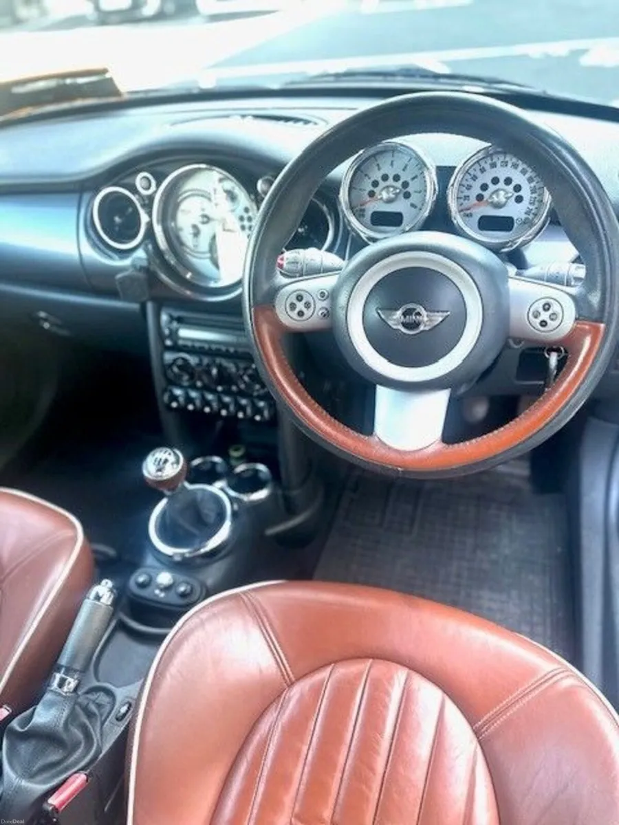 Mini Cooper 2008 convertible - Image 5