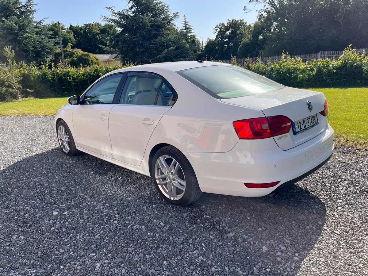 Volkswagen Jetta DSG - Image 3