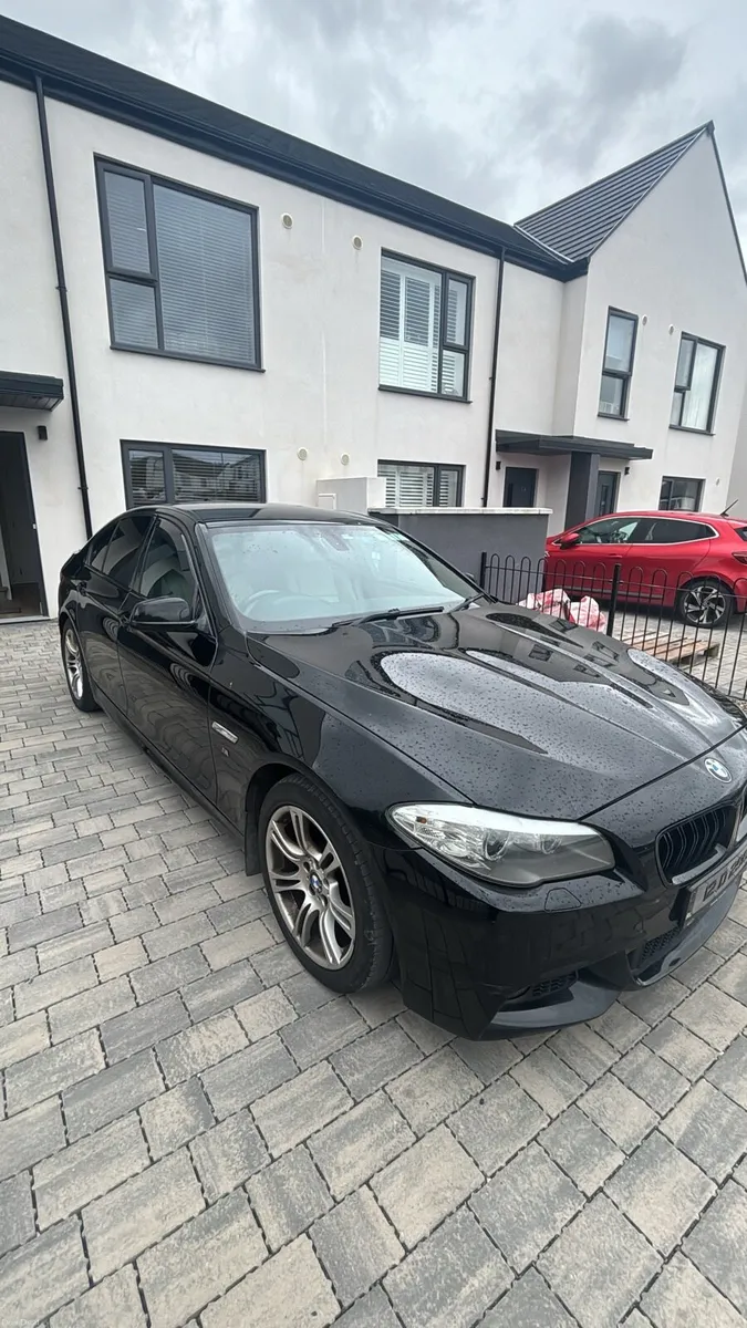 BMW 520 D - Image 1