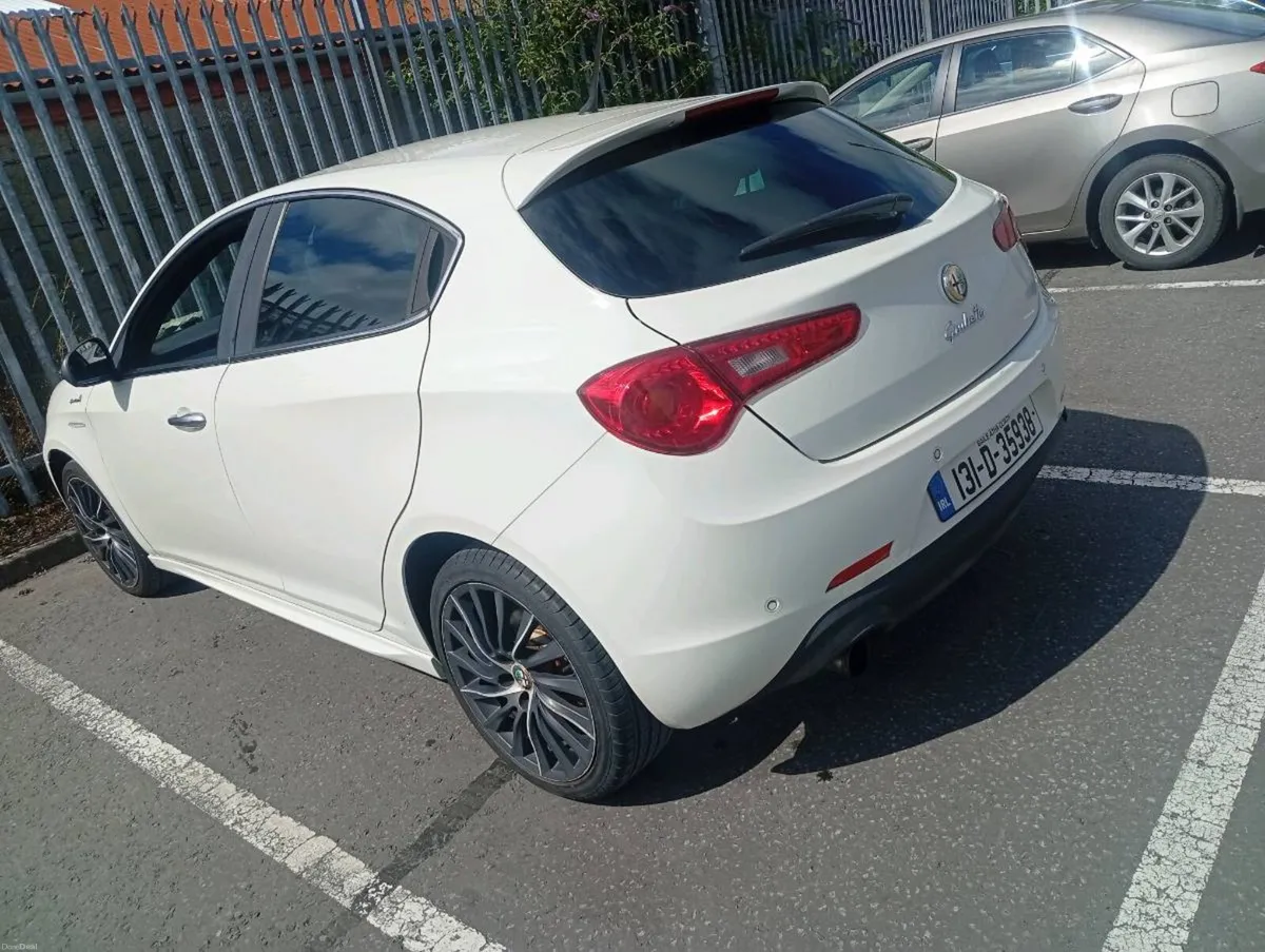 Alfa Romeo giulietta 1.4  170bhp just passed nct - Image 4