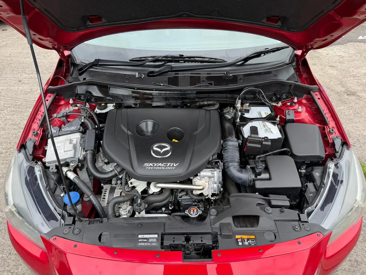 Mazda Demio 2015 - 1.5L diesel skyactive - Image 2