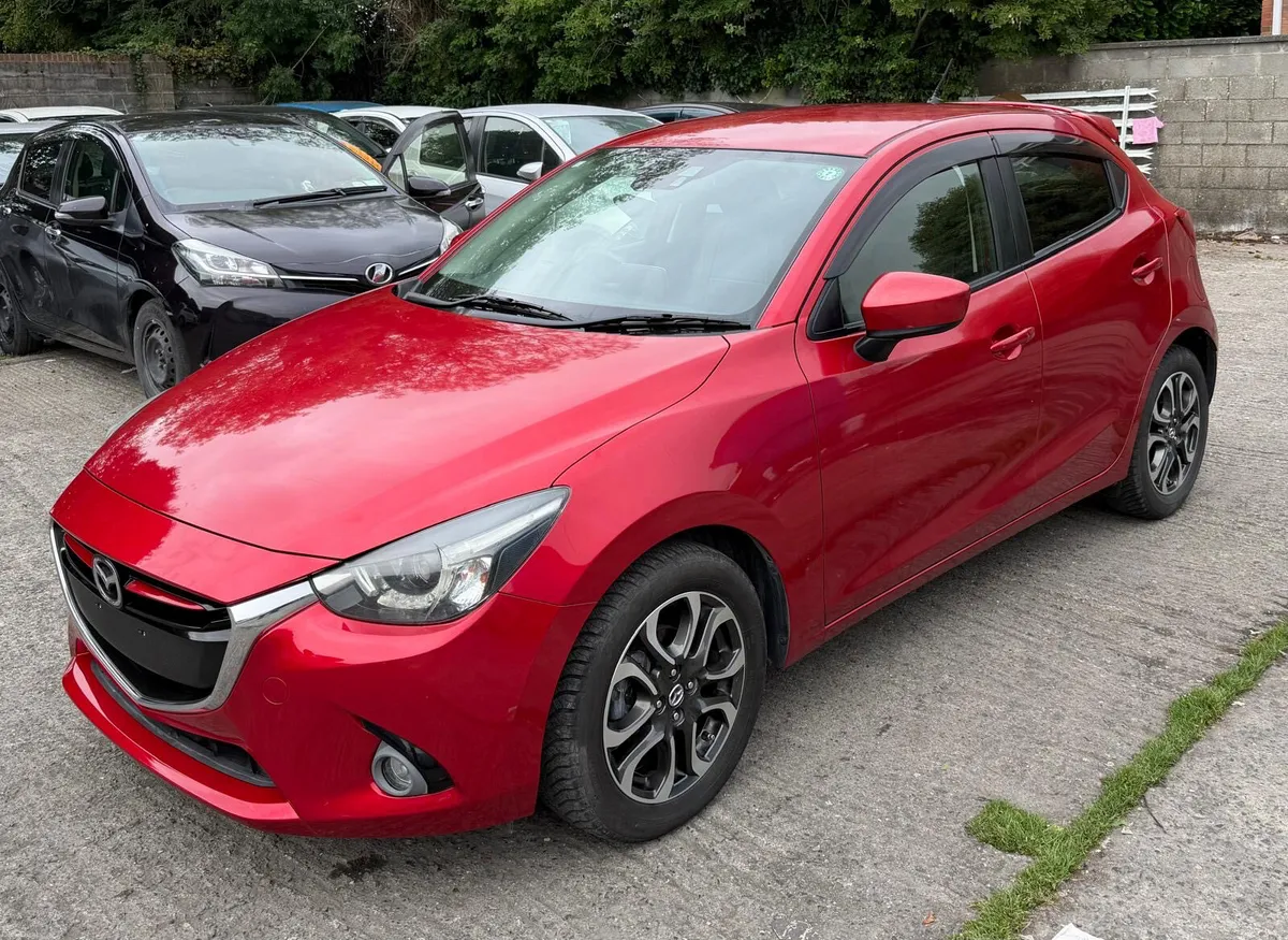 Mazda Demio 2015 - 1.5L diesel skyactive - Image 4