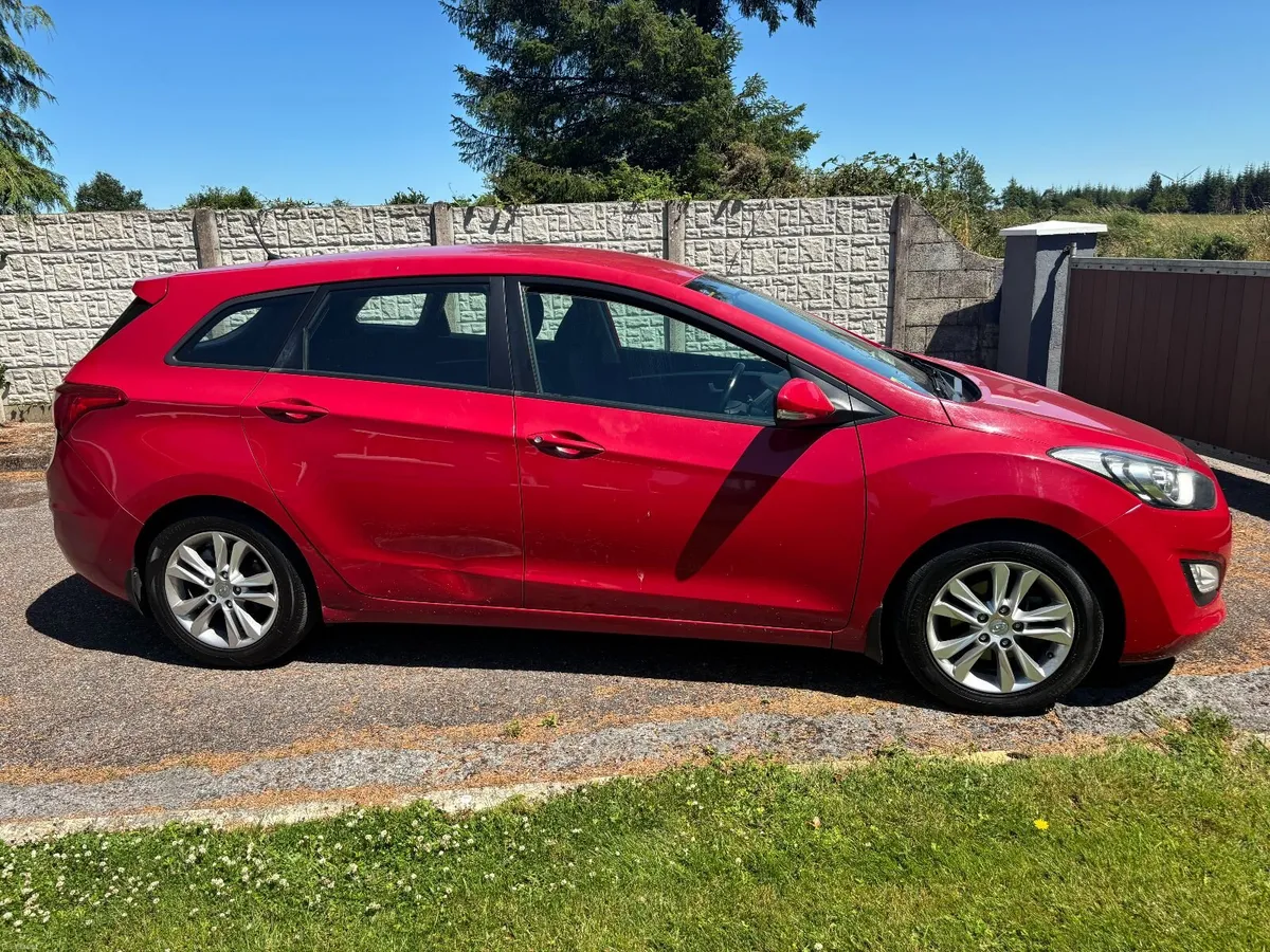 one owner Hyundai i30 2014 1.6 diesel - Image 6