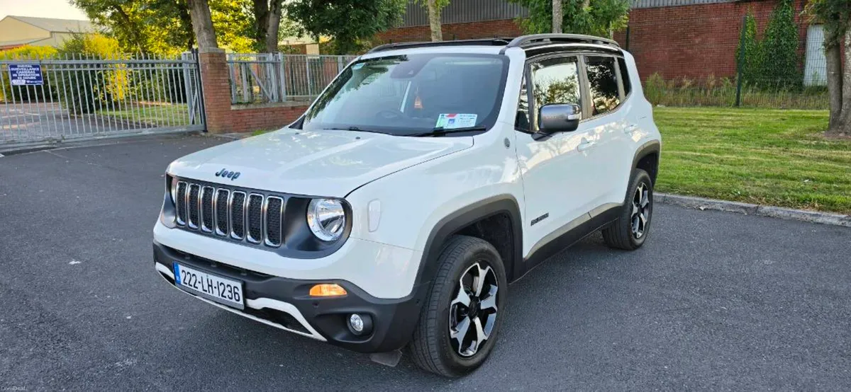 2022 JEEP RENEGADE TRAVEL HUCK 4X4 AWD - Image 4